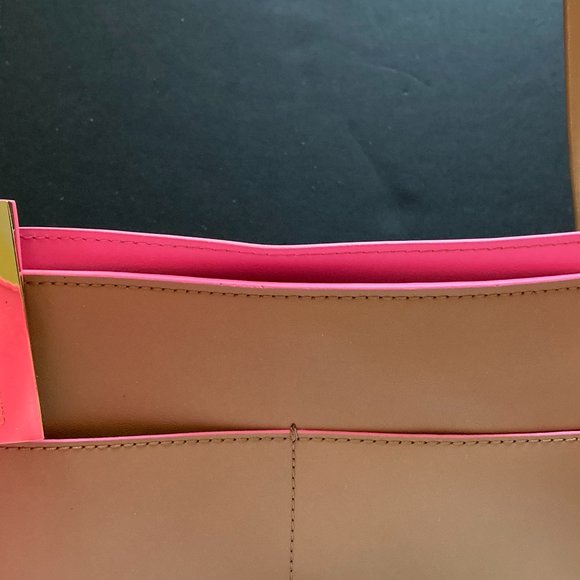 Vince Camuto Light Brown Leila Leather Tote/Pink Trim/Dust Bag/NEW/$228 RETAIL! - Picture 6 of 9